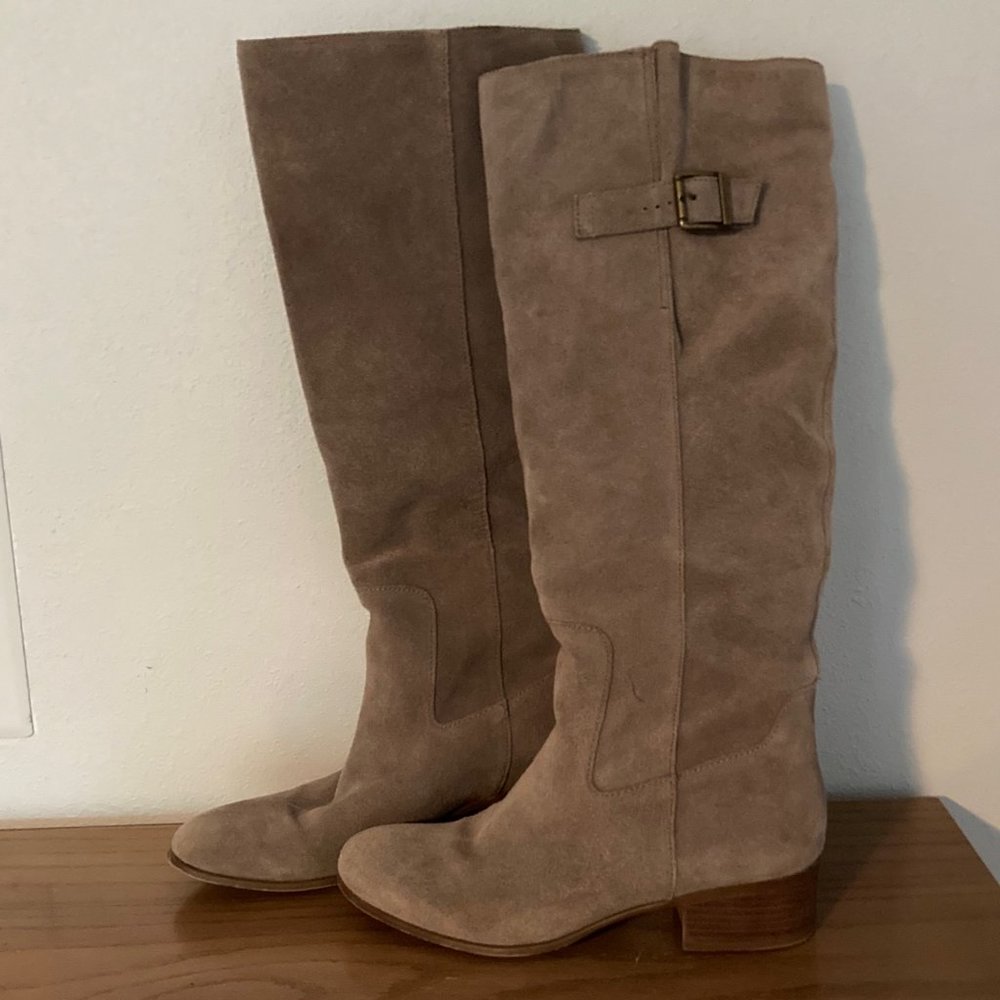 Steve Madden Tall Suede Boot Sz10